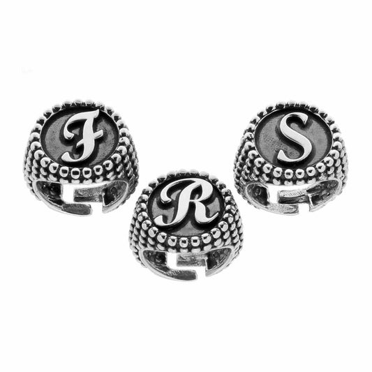 Anello Chevalier Rotondo Pallinato con Lettera Iniziale in rilievo in Argento 925 Brunito